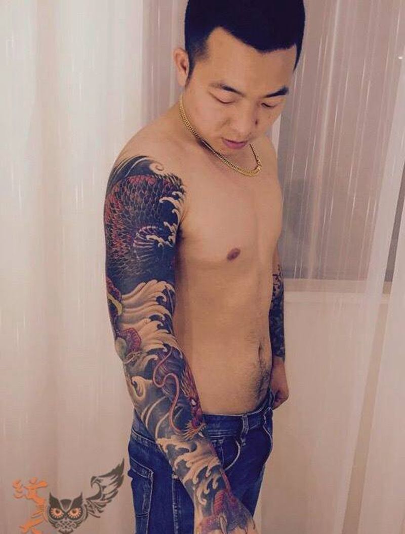 遮盖大龙纹身图片_成品肩部胸部手臂手部传统原创动物宗教遮盖作品纹身图案