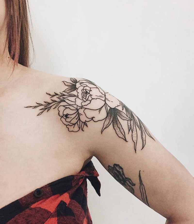 个性花儿纹身图片_成品胸部肩部传统欧美清新植物美女纹身图案