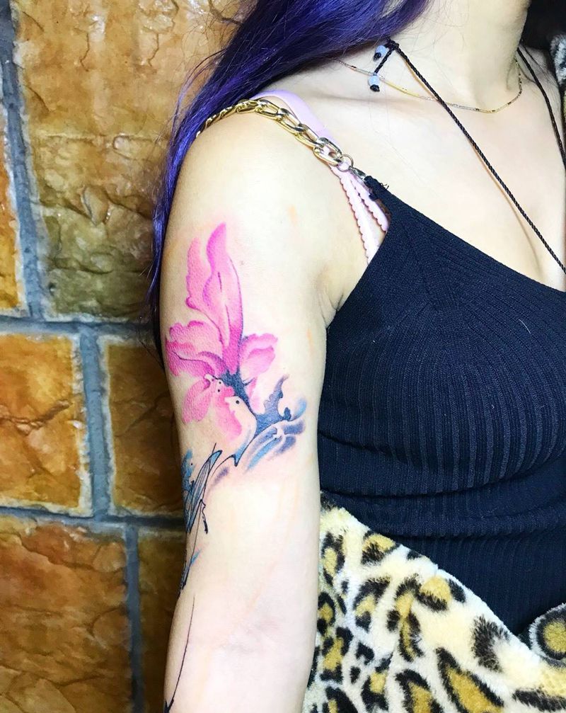 美女个性水彩风格花纹身图片_成品美女彩色清新手臂原创植物水彩风格纹身图案