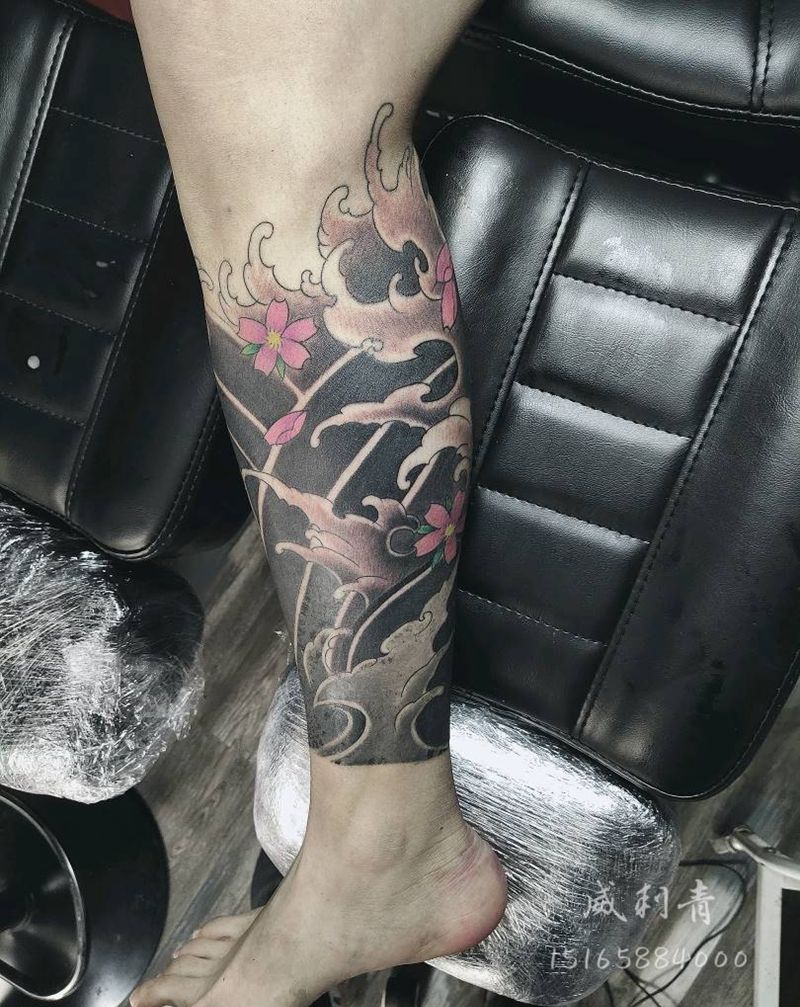 浪花纹身图片_腿部新传统浪花 樱花纹身图案