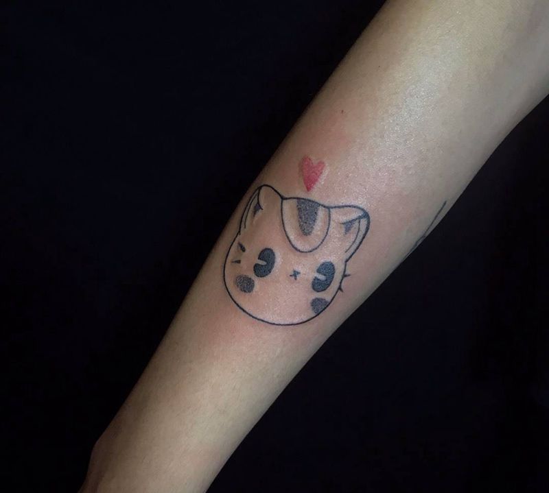 猫咪纹身图片_手部手臂小清新猫咪纹身图案