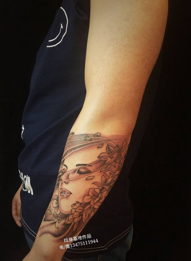 天使,小臂完工纹身图片