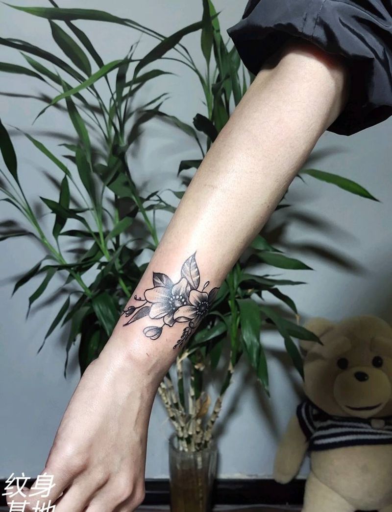 素花手环设计图纹身图片_清新素花纹身图案