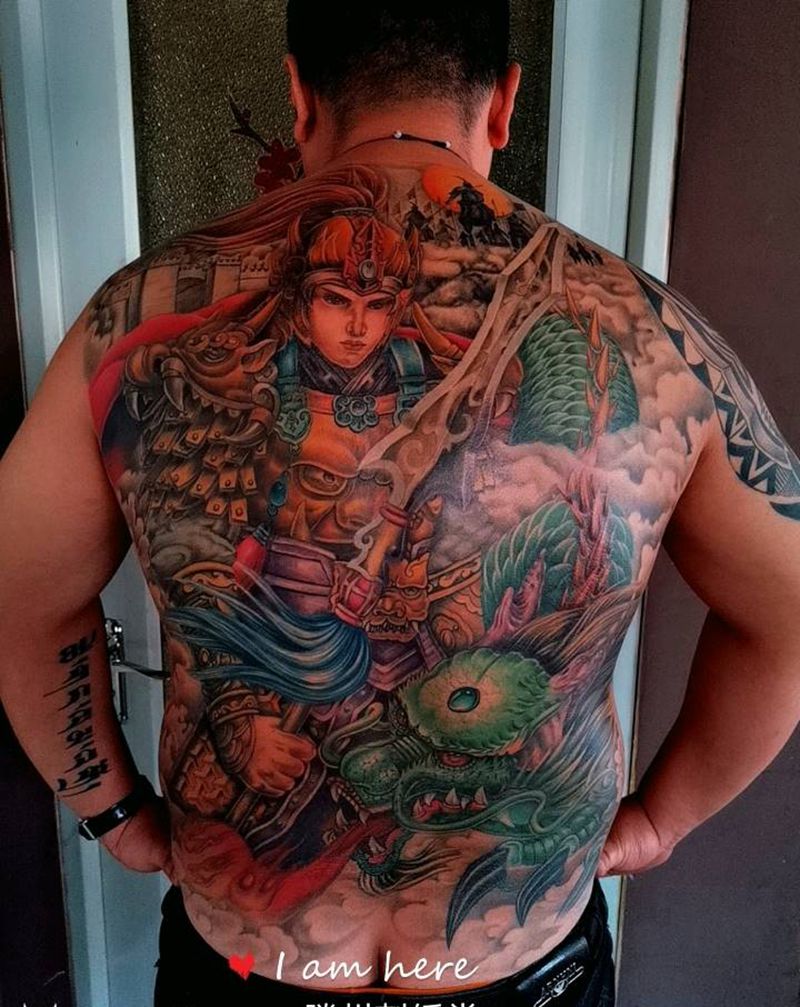 赵云纹身图片_背部新传统纹身图案