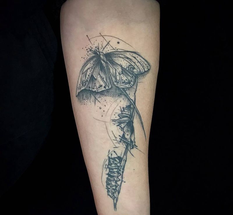 破茧成蝶纹身图片_手部手臂图腾点刺纹身图案