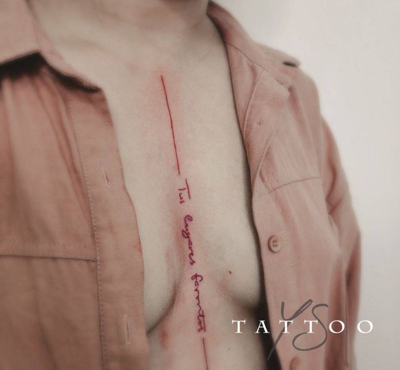 性感线纹身图片_胸部花体字英文线条清新纹身图案