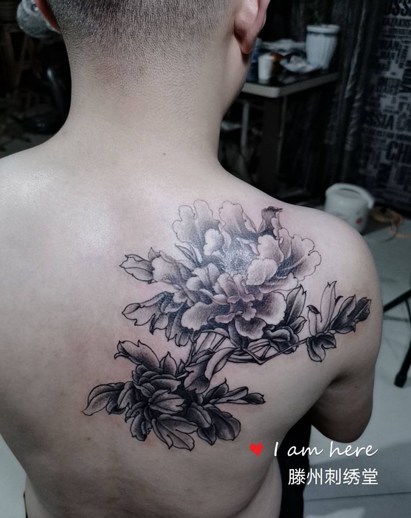 工笔牡丹纹身图片_肩部新传统纹身图案