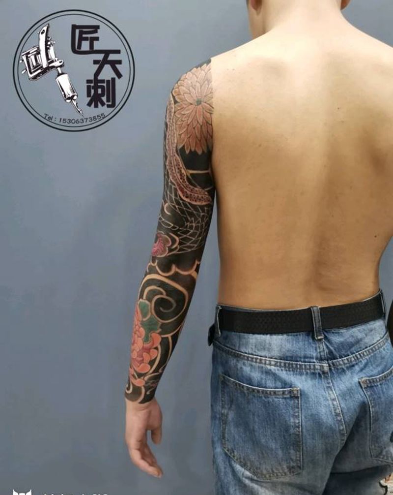 老传统花臂纹身图片_手臂老传统纹身图案
