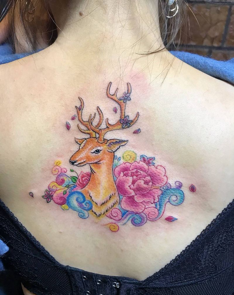 鹿纹身图片_背部水彩新传统纹身图案
