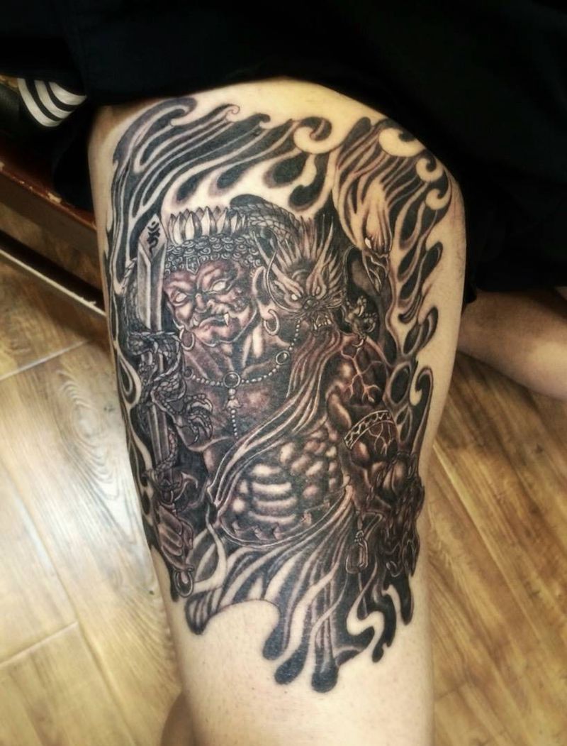 不动明王纹身图片_成品腿部传统宗教人物大腿纹身图案