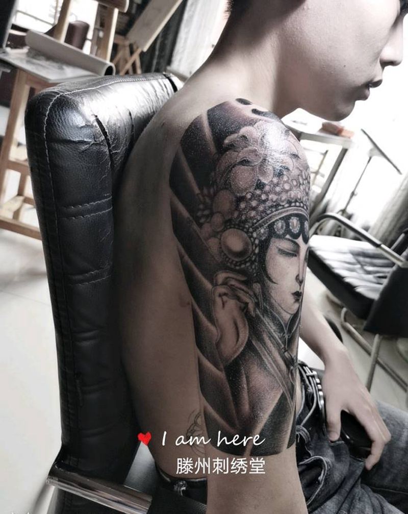 板雾纹身图片_手臂老传统纹身图案