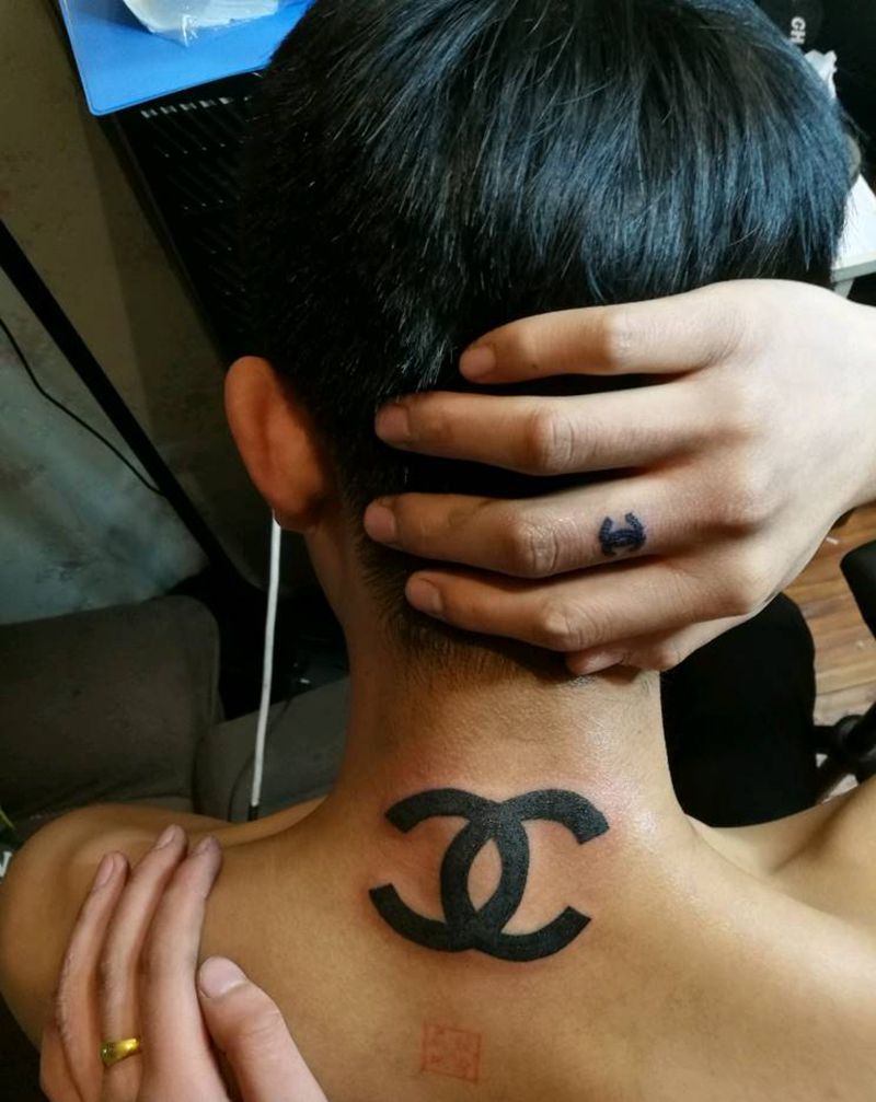 香奈儿来一套纹身图片