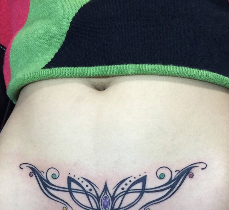 图腾纹身图片_成品遮盖作品图腾原创传统腹部纹身图案