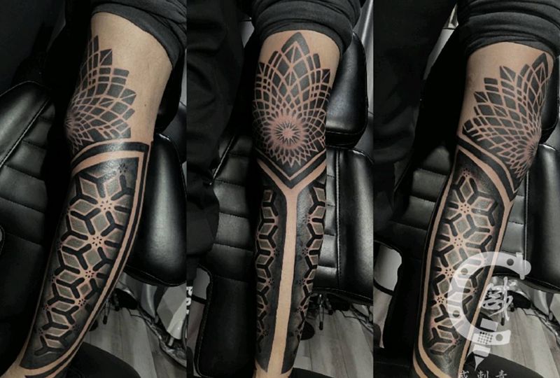 几何图腾纹身图片_腿部图腾几何图腾纹身图案