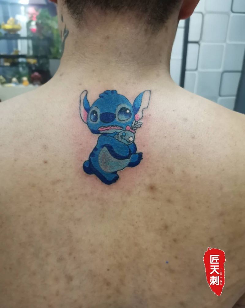 史迪仔纹身图片_背部Old SchoolNew School纹身图案