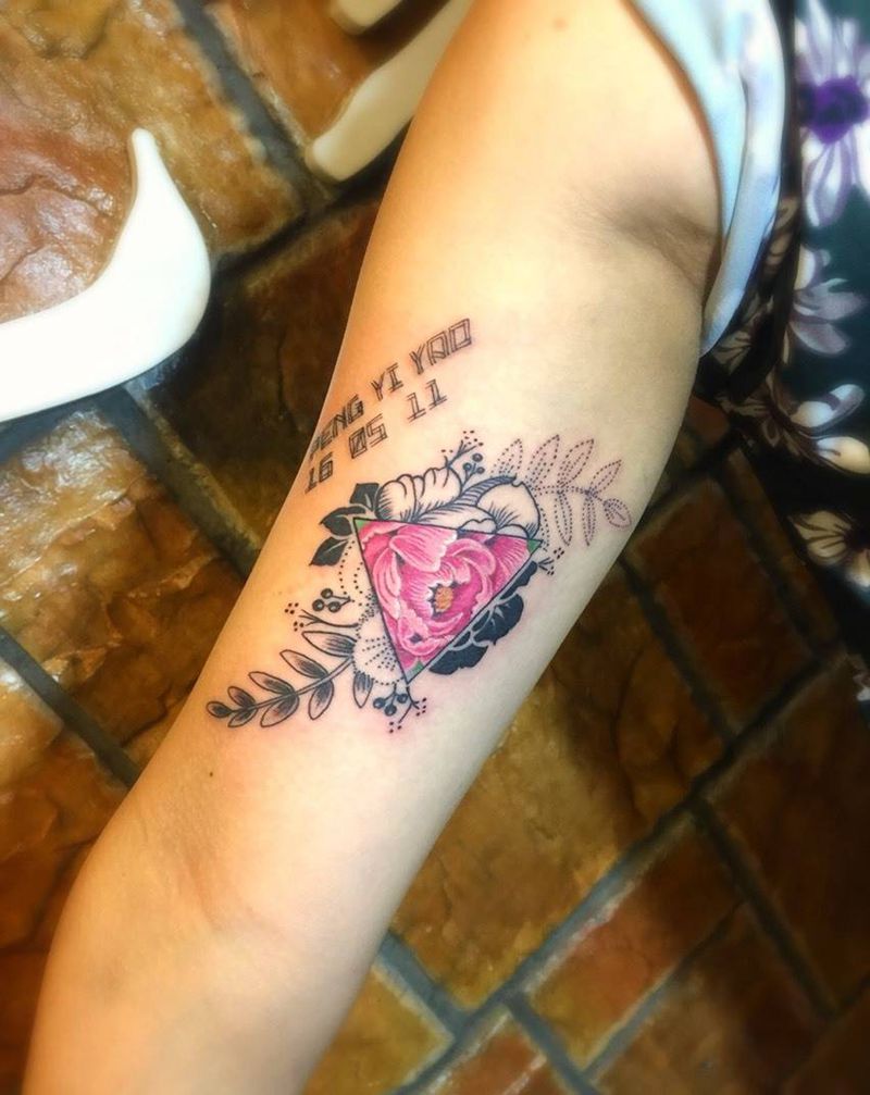 花纹身图片_成品手臂欧美图腾植物玫瑰花纹身图案