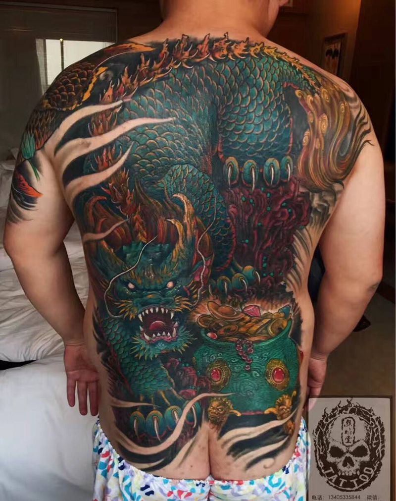 麒麟聚财纹身图片_成品遮盖作品神兽动物传统背部纹身图案