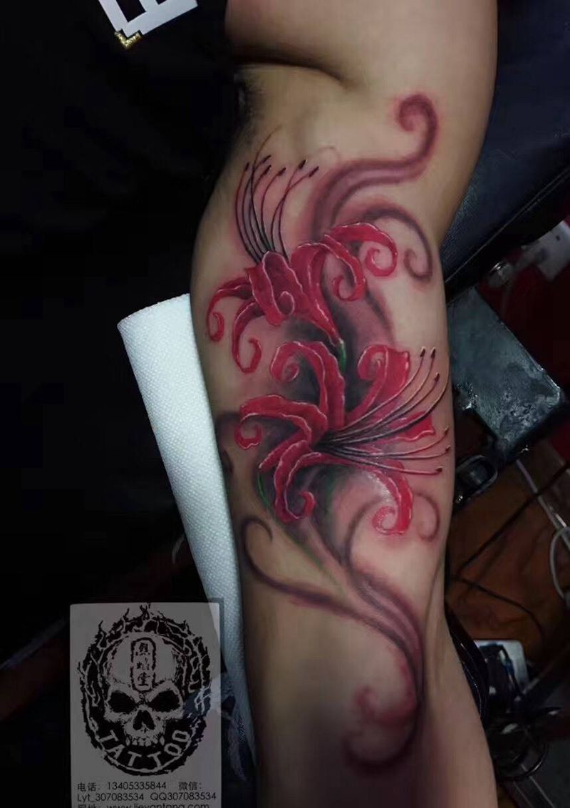 彼岸花纹身图片_成品植物写实手臂纹身图案