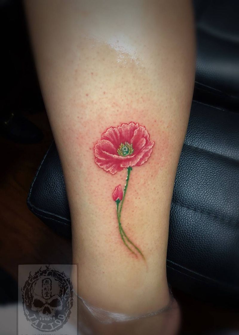 小花花纹身图片_腿部水彩花纹身图案