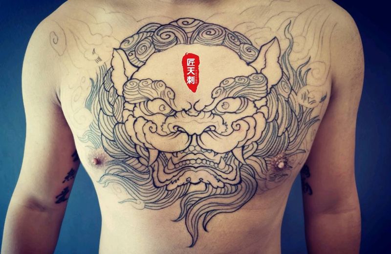 唐狮纹身图片_胸部新传统老传统纹身图案