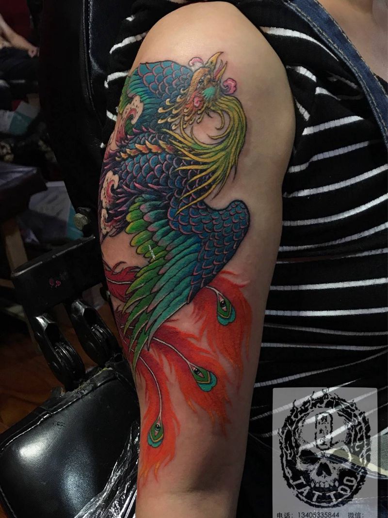 凤凰纹身图片_成品腿部传统神兽动物纹身图案