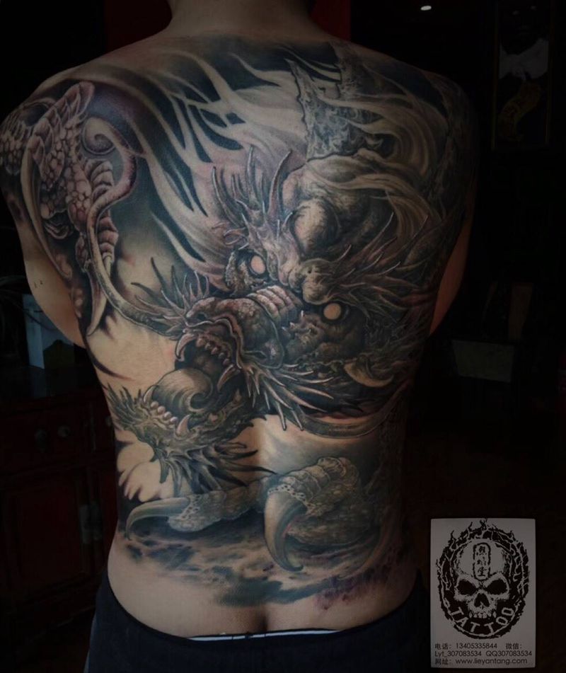 浩师傅作品纹身图片_背部纹身图案