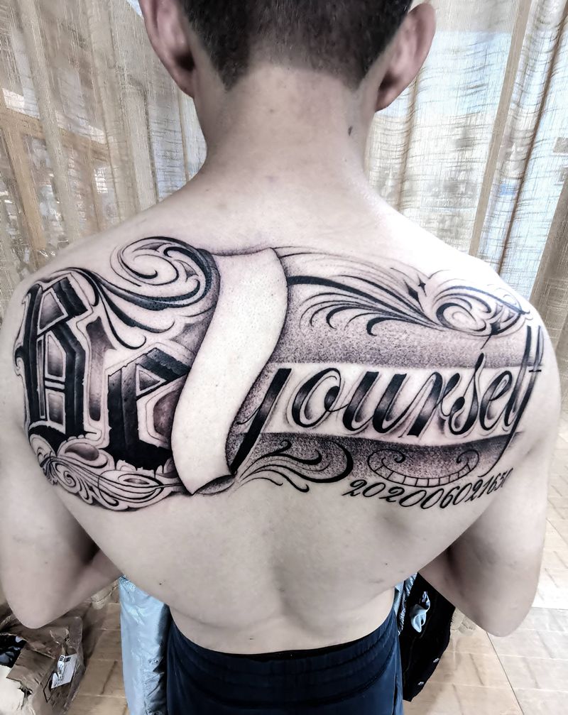 记录一下父爱纹身图片_背部花体字纹身图案