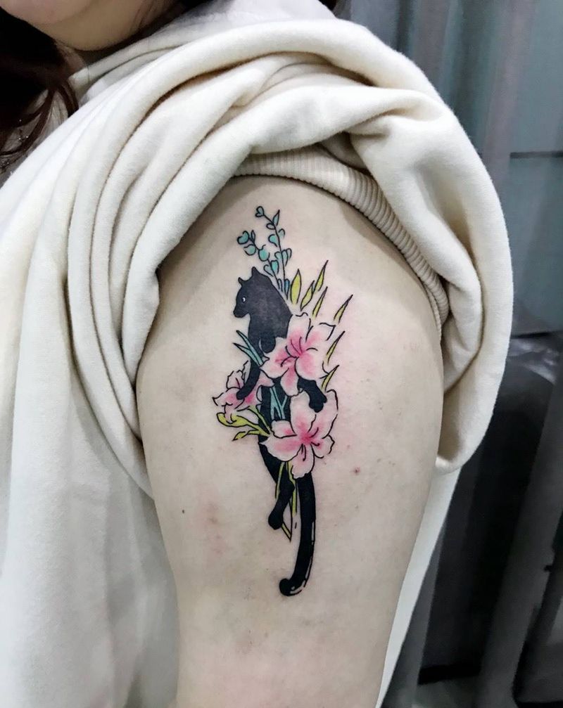 小花猫纹身图片_成品手臂清新植物动物纹身图案