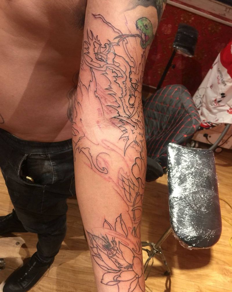 小臂龙纹身图片