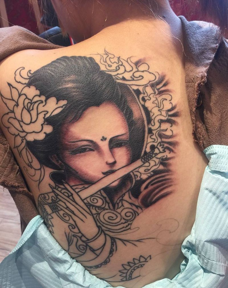 艺妓未完纹身图片