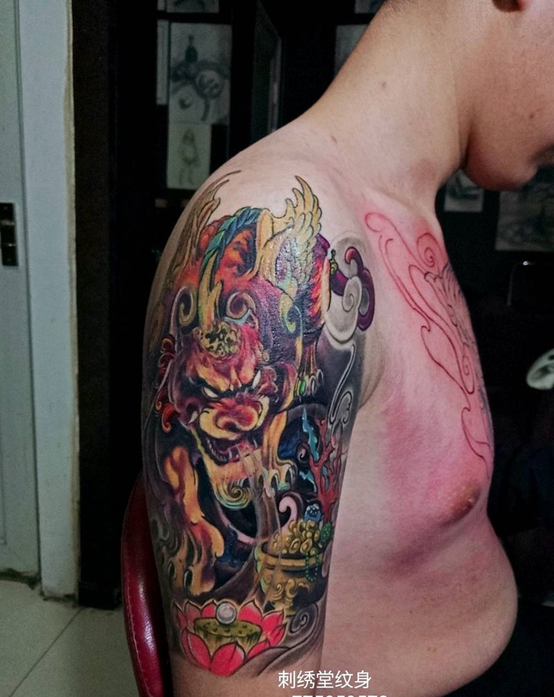 貔恘纹身图片_肩部新传统貔恘纹身图案