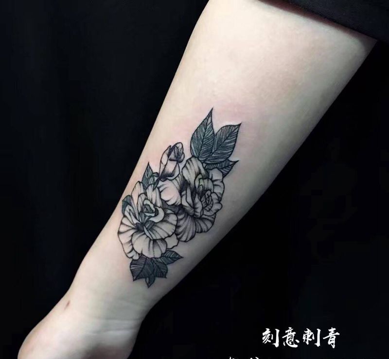 花花纹身图片_成品手臂清新植物静物纹身图案