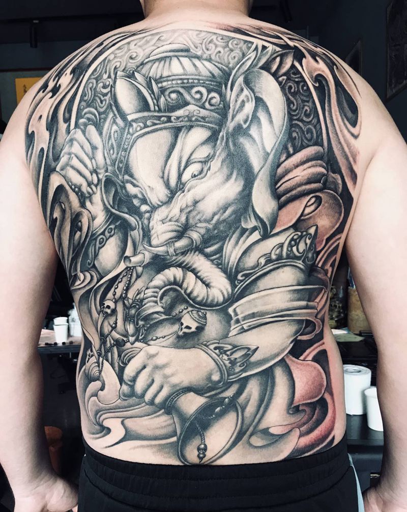 象神纹身图片_背部新传统象神纹身图案