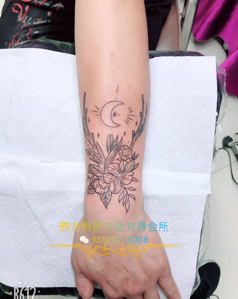 DL 小清新纹身图片_手臂老传统纹身图案
