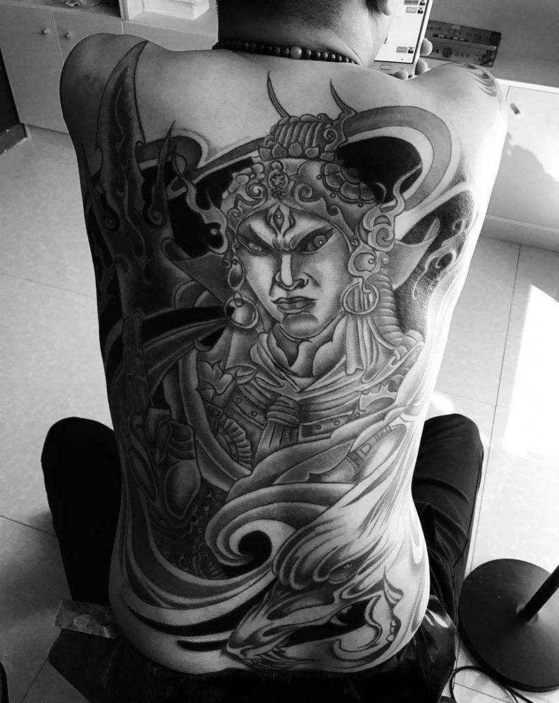 满背二郎神君纹身图片