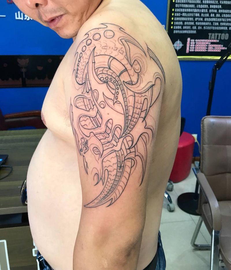 大臂机甲线条纹身图片