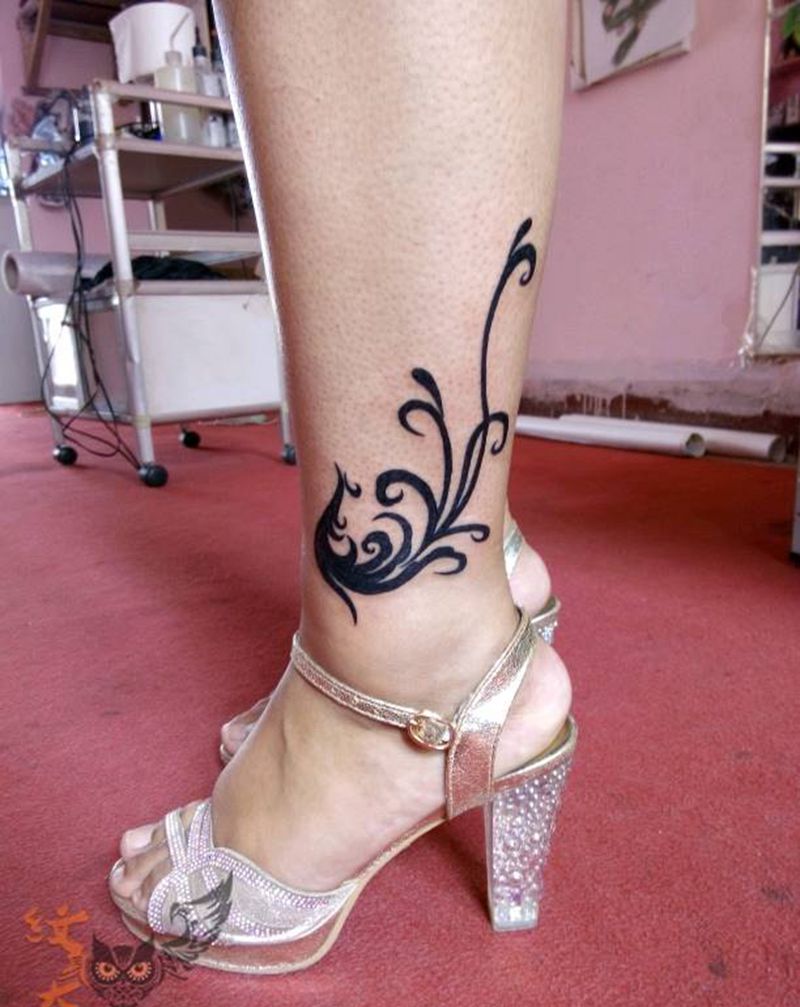 图腾凤纹身图片