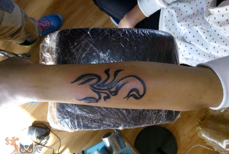 图腾蝎子纹身图片