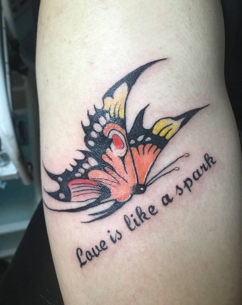 大臂蝴蝶英文纹身图片_成品手臂传统国画习俗清新动物原创纹身图案