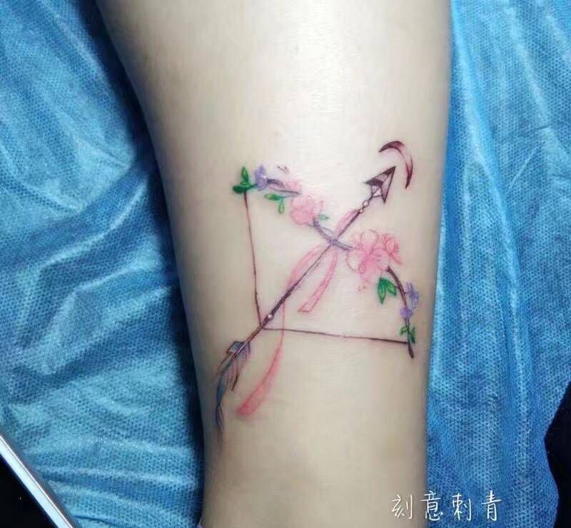 小清新纹身图片_成品腿部清新植物纹身图案