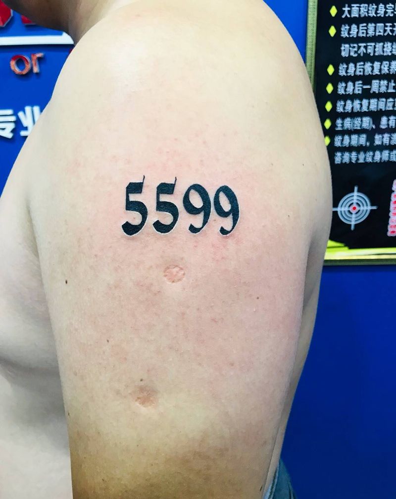 大臂数字纹身图片