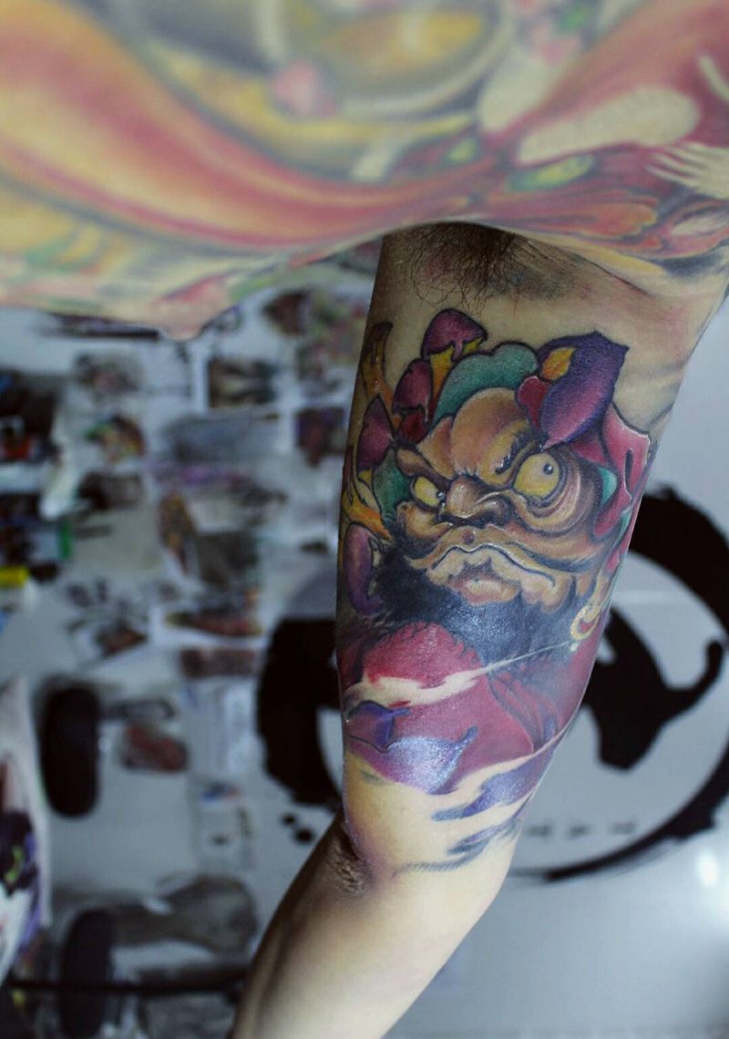 达摩 天狗纹身图片_手臂传统鬼神成品纹身图案