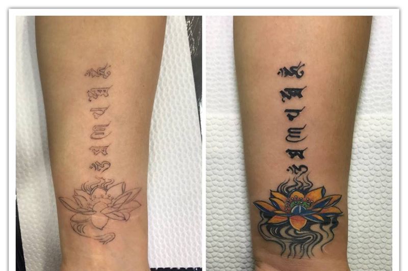 手腕莲花纹身图片