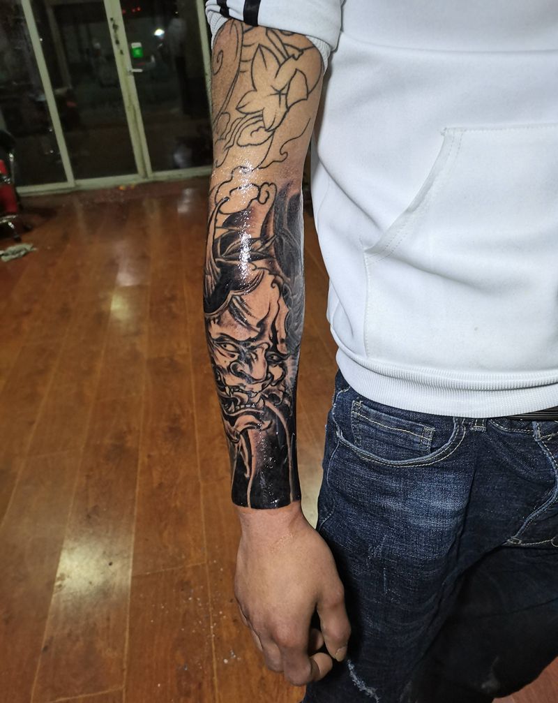 班诺修复上色纹身图片_手臂纹身图案