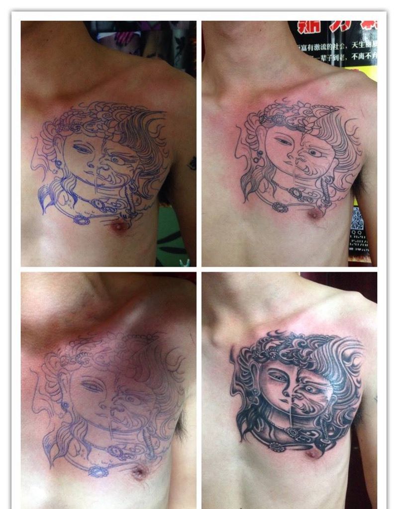 小花胸善恶一瞬间纹身图片_成品胸部传统鬼神纹身图案