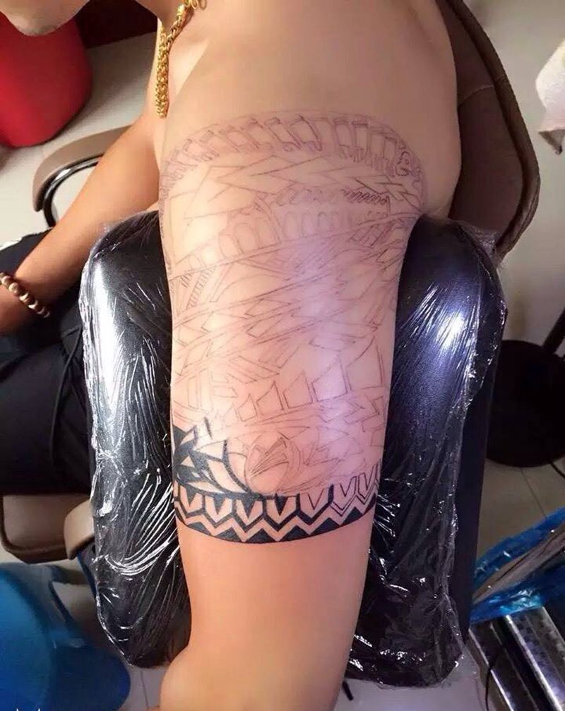 大臂玛雅图腾纹身图片_手臂图腾传统纹身图案