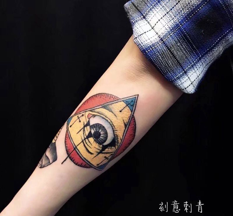 上帝之眼纹身图片_成品手臂欧美几何静物纹身图案