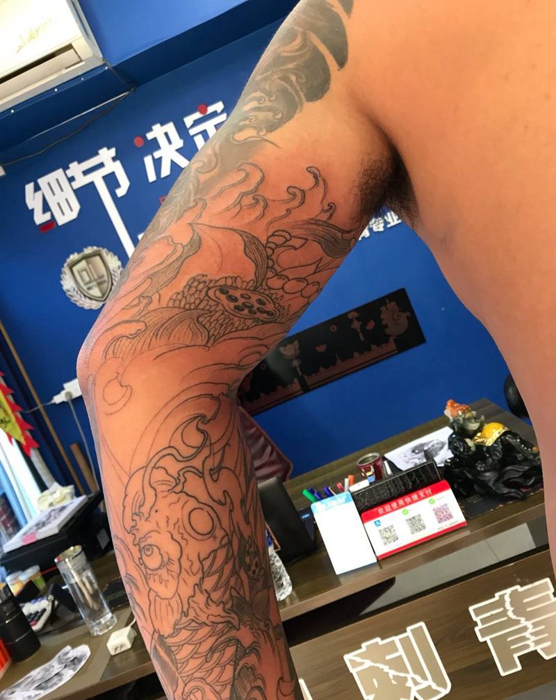 花臂内侧链接纹身图片