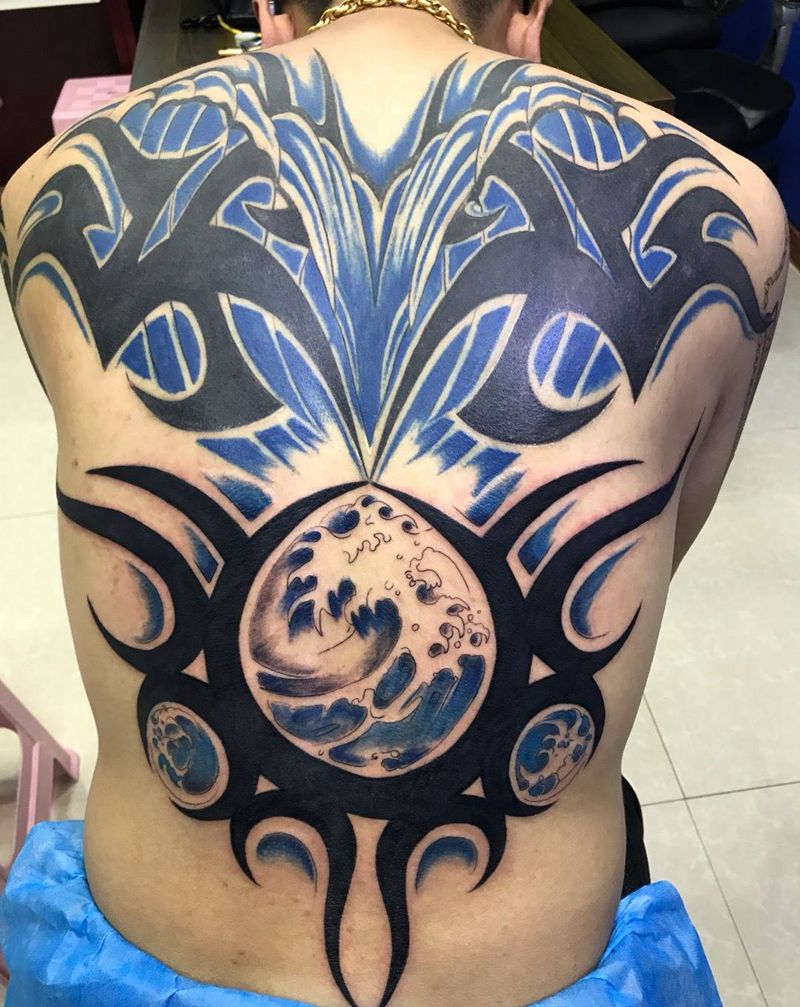 满背链接纹身图片