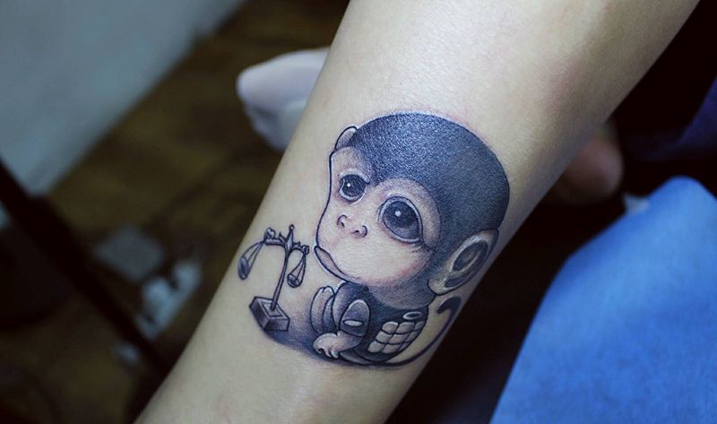 猴子纹身图片_腿部欧美清新动物成品纹身图案